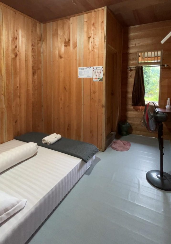 kamar good view homestay loksado